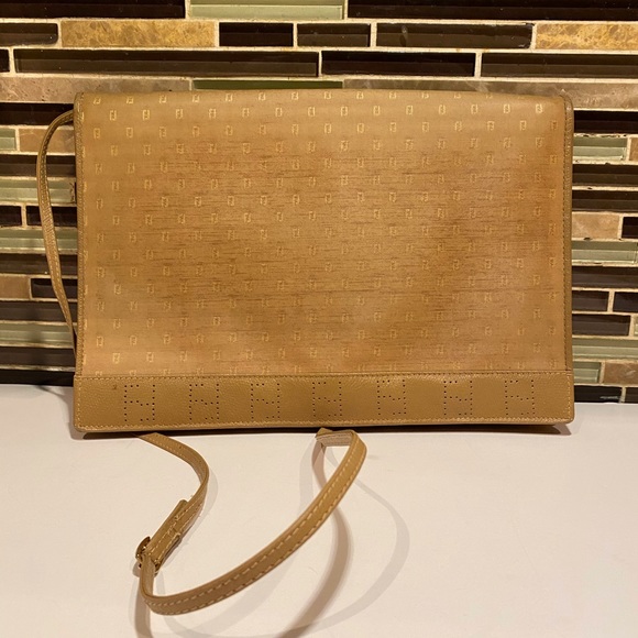 Fendi Handbags - Fendi Vintage Envelope Crossbody